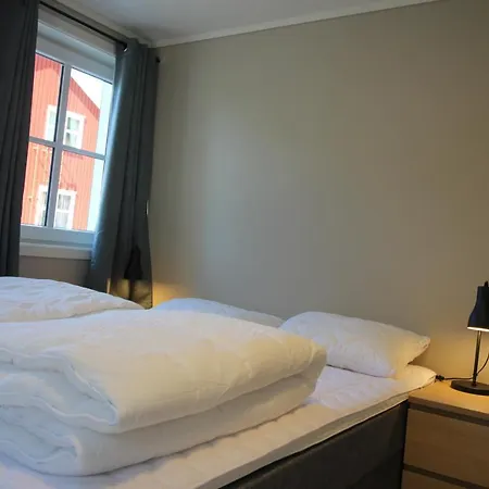 Setnes Feriesenter بيت شباب Veblungsnes