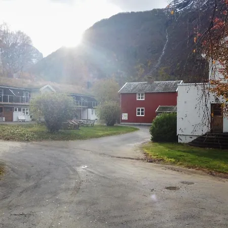 Setnes Feriesenter Hostel Veblungsnes