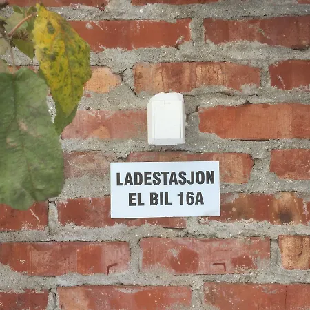 بيت شباب Setnes Feriesenter *