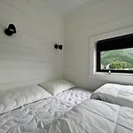 Setnes Feriesenter * Veblungsnes
